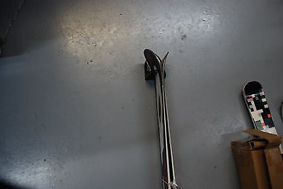 Apres ski WALL MOUNT ski holder, set of 2 Black n Red