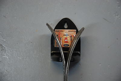 Apres ski WALL MOUNT ski holder, set of 2 Black n Red